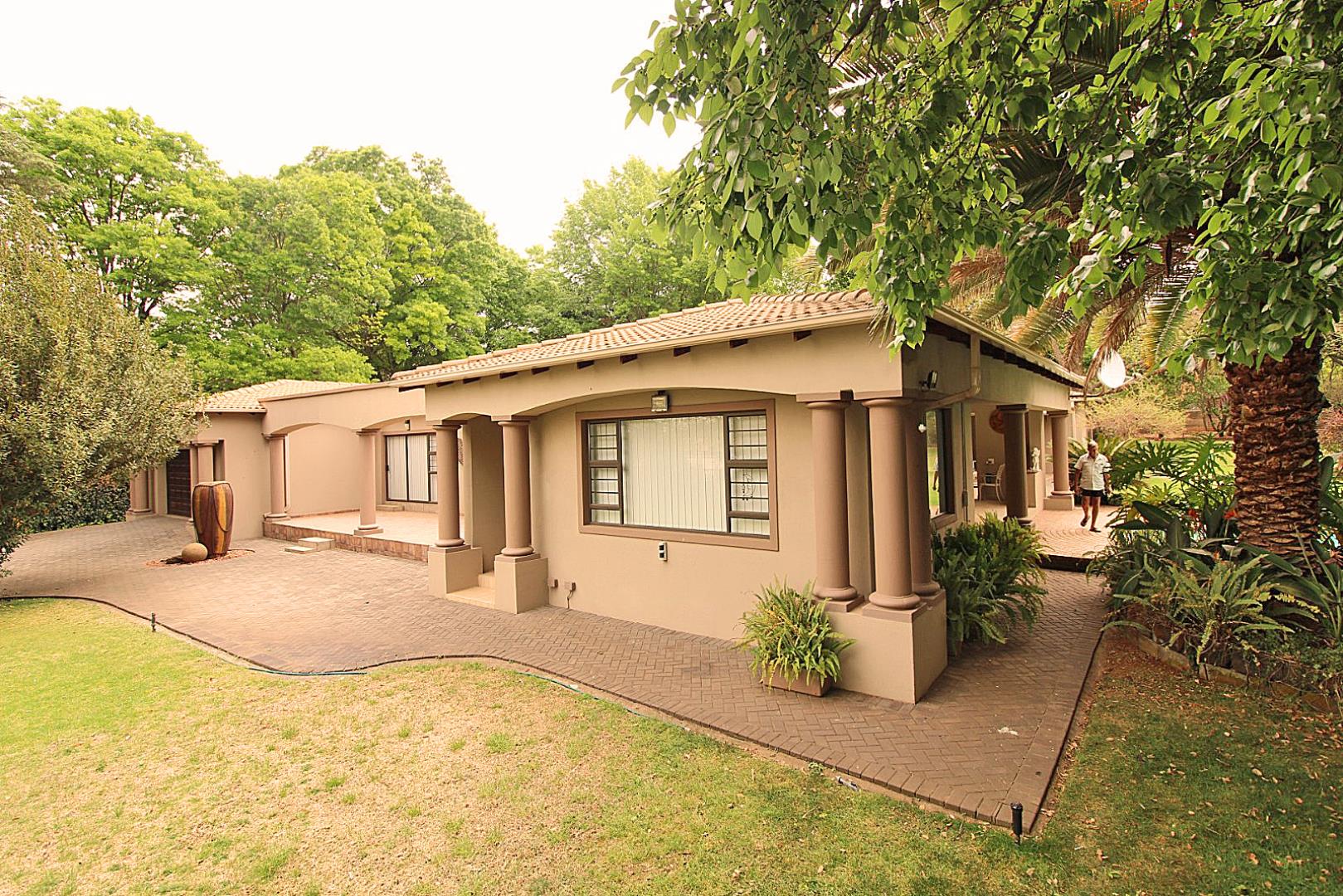 4 Bedroom  House for Sale in Vereeniging - Gauteng