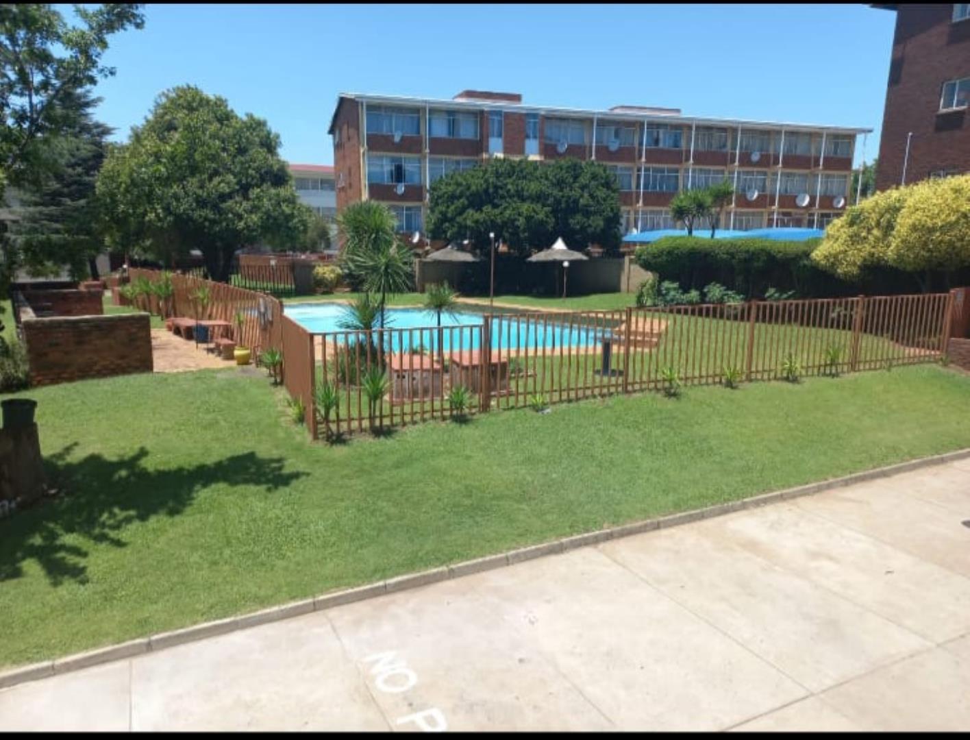 1 Bedroom Flat for Sale - Gauteng