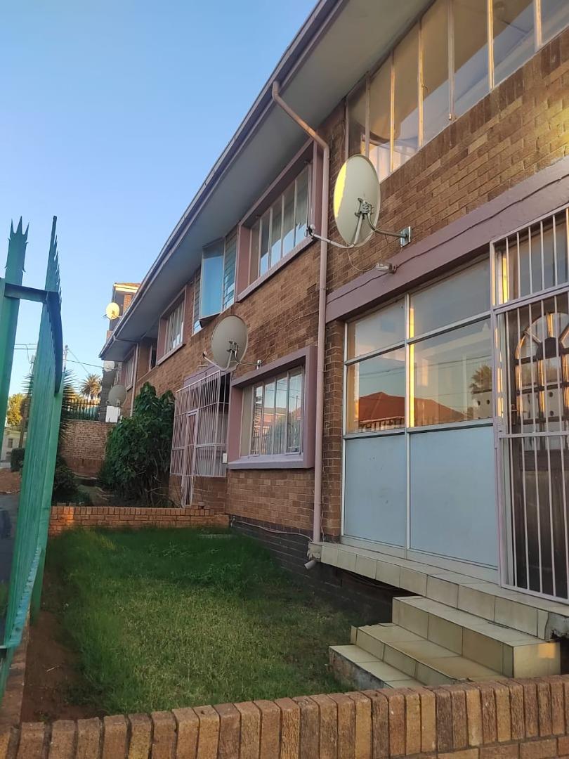 1 Bedroom Apartment for Sale - Gauteng