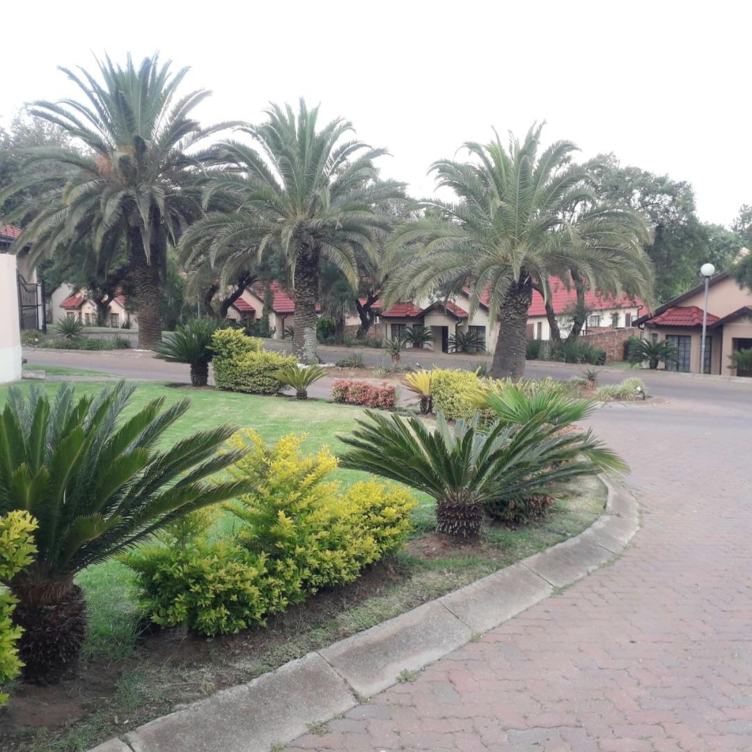 2 Bedroom Cluster for Sale - Gauteng