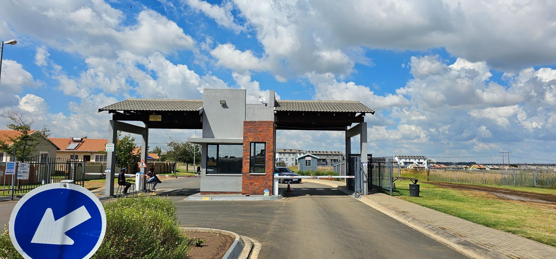 2 Bedroom Apartment for Sale - Gauteng