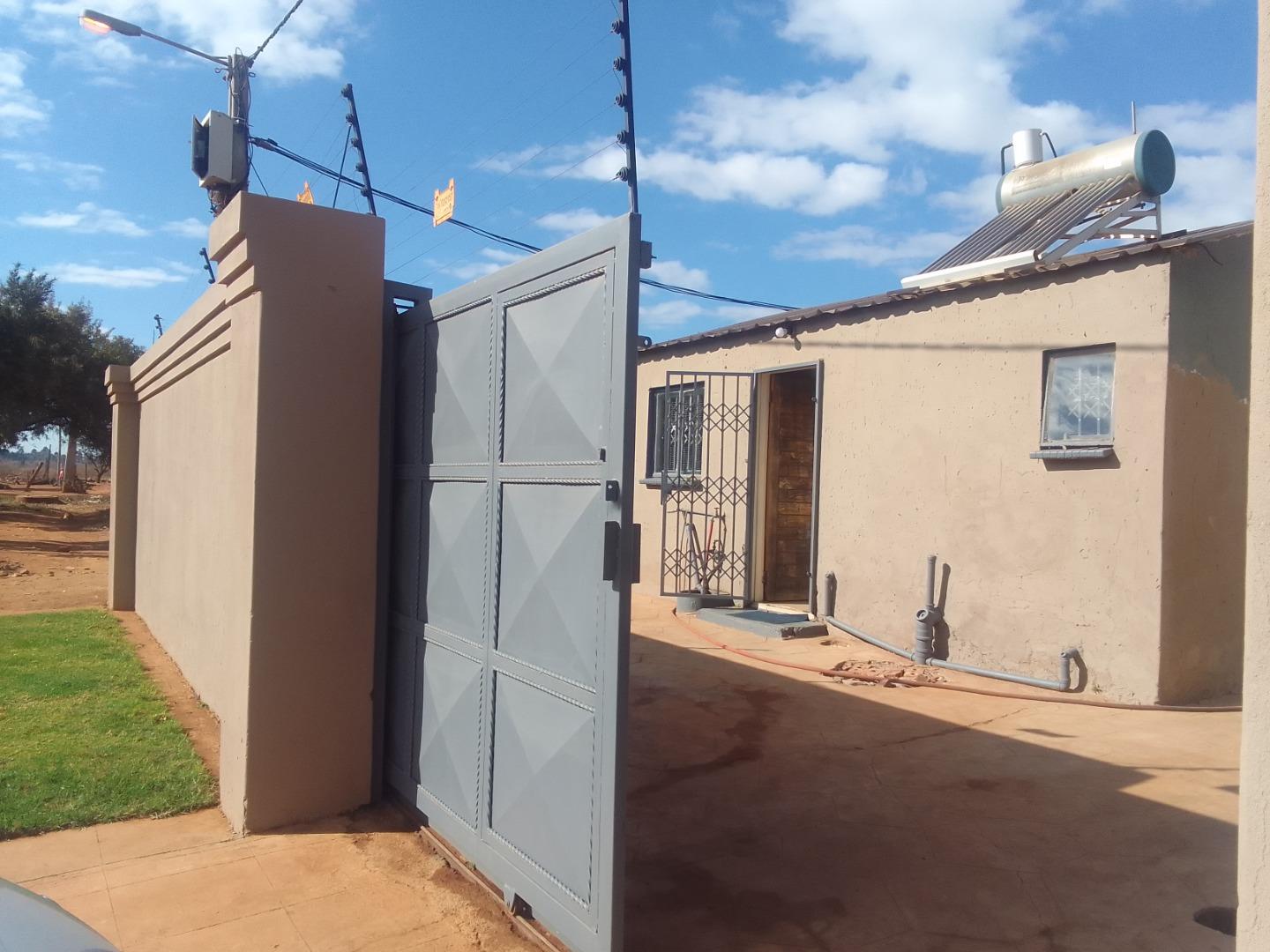1 Bedroom House for Sale - Gauteng