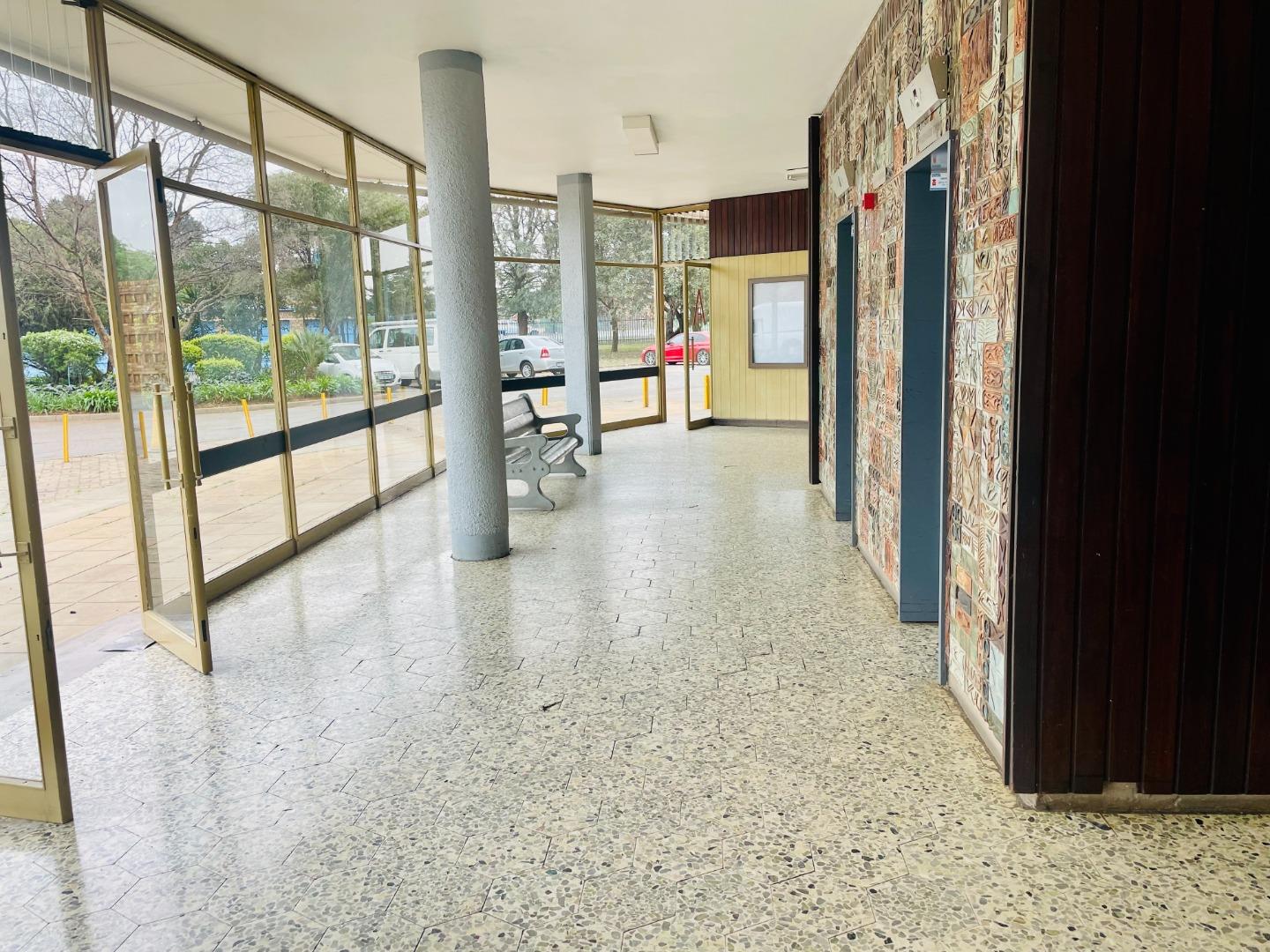 2 Bedroom Flat for Sale - Gauteng