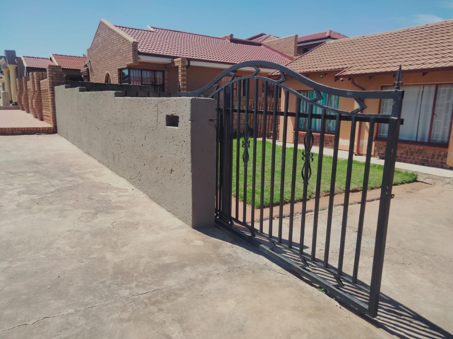 2 Bedroom House for Sale - Gauteng