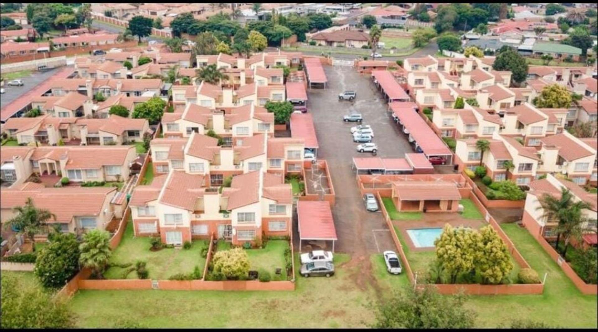 1 Bedroom Townhouse for Sale - Gauteng