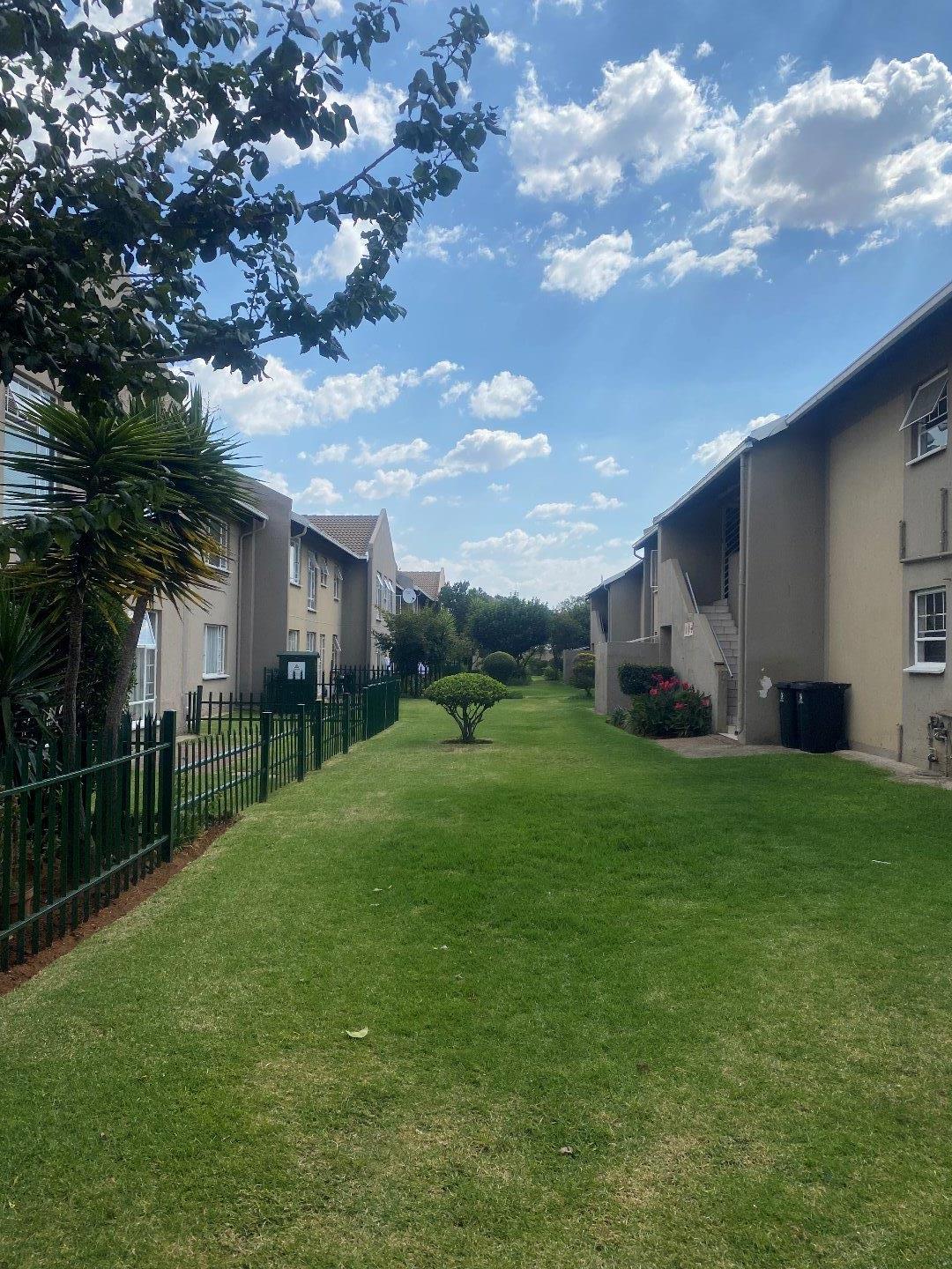 2 Bedroom Apartment for Sale - Gauteng