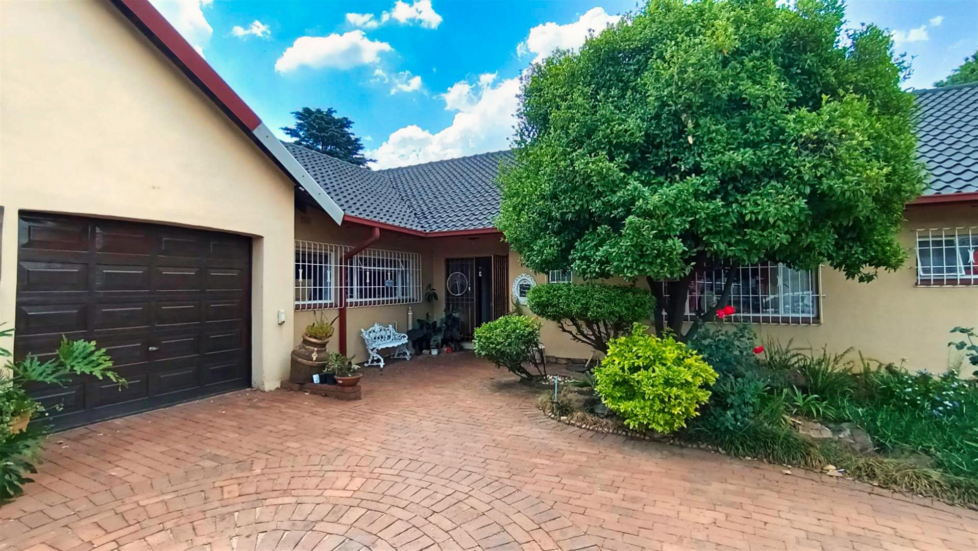 4 Bedroom House for Sale - Gauteng
