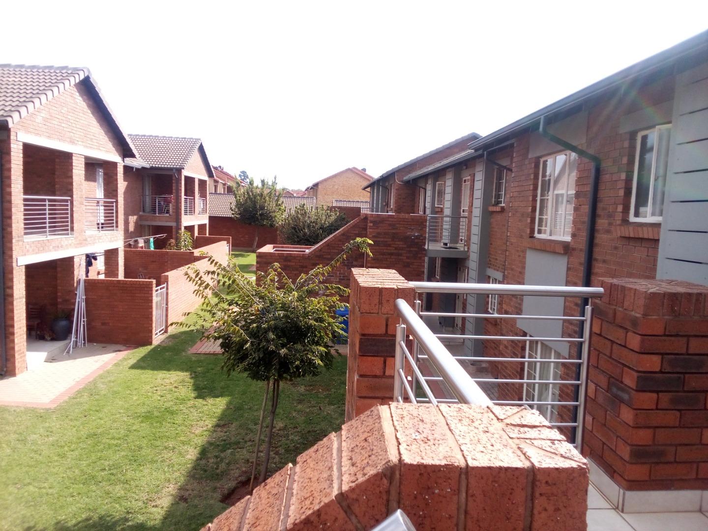 2 Bedroom Townhouse for Sale - Gauteng