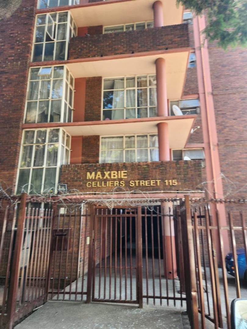 1 Bedroom Flat for Sale - Gauteng