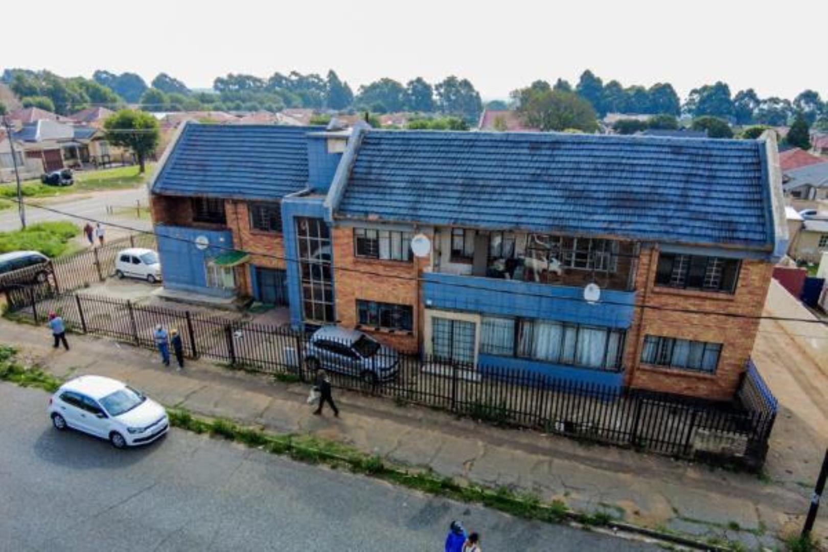 2 Bedroom Apartment for Sale - Gauteng