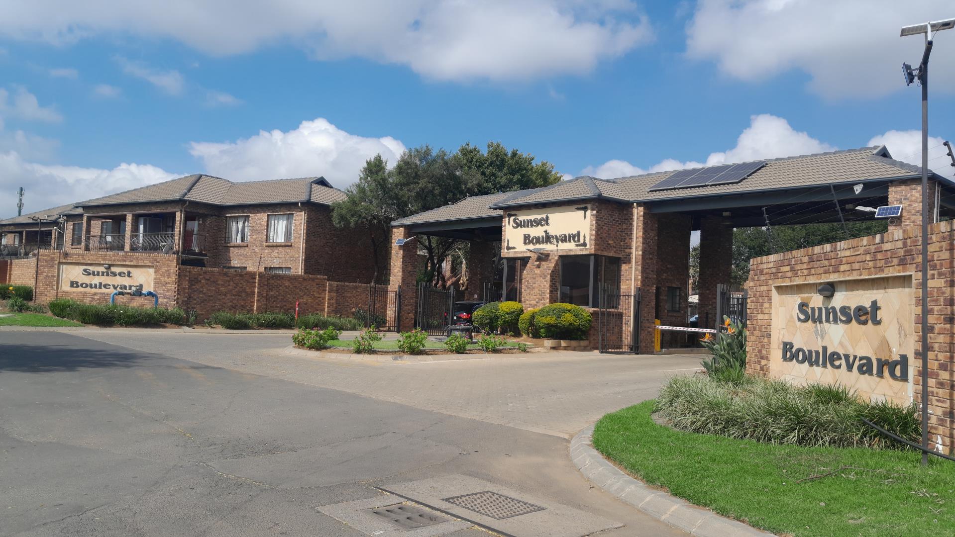 2 Bedroom Apartment for Sale - Gauteng