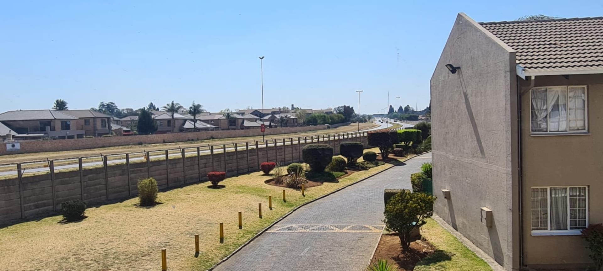 2 Bedroom Apartment for Sale - Gauteng