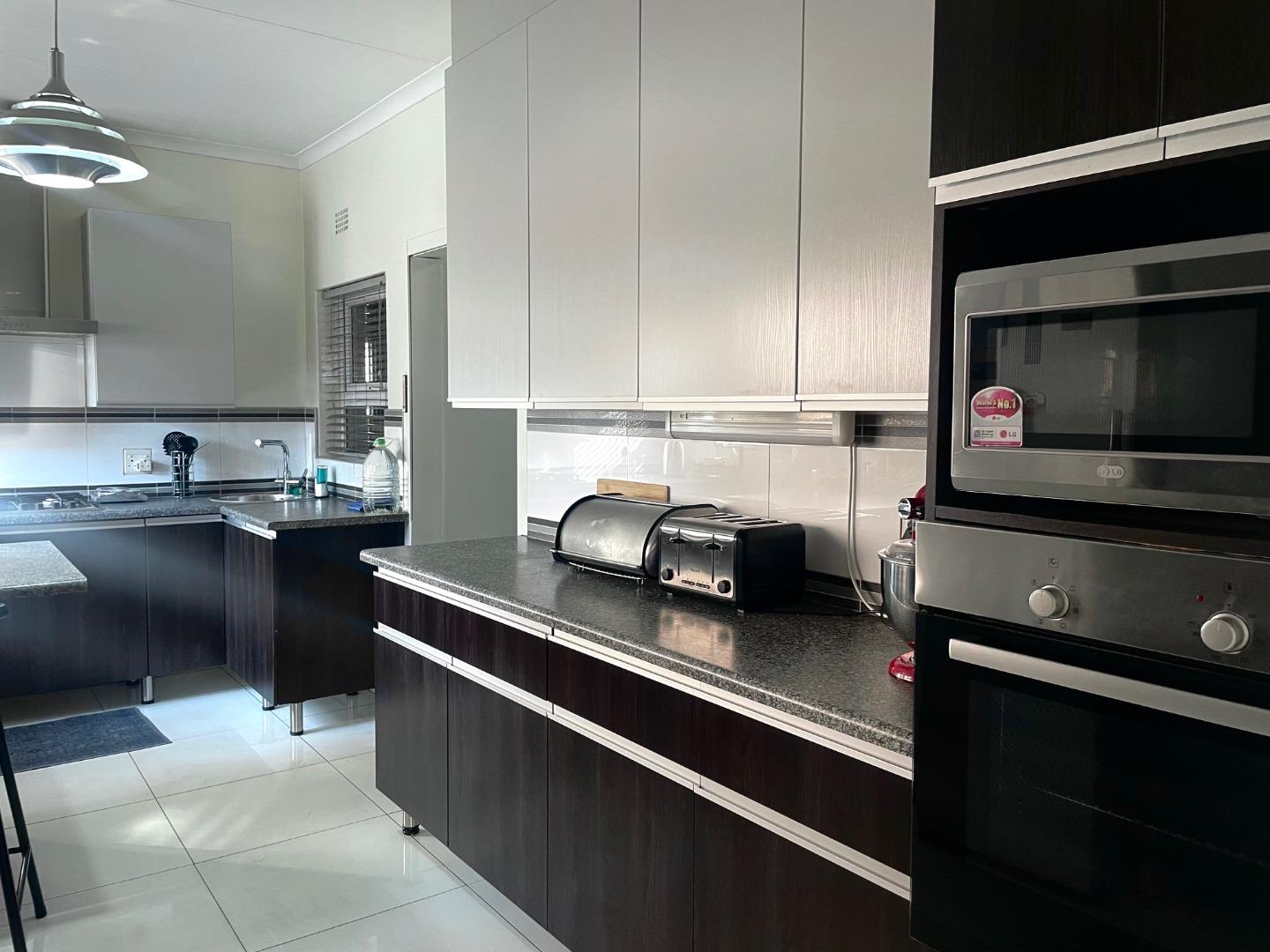 4 Bedroom House for Sale - Gauteng