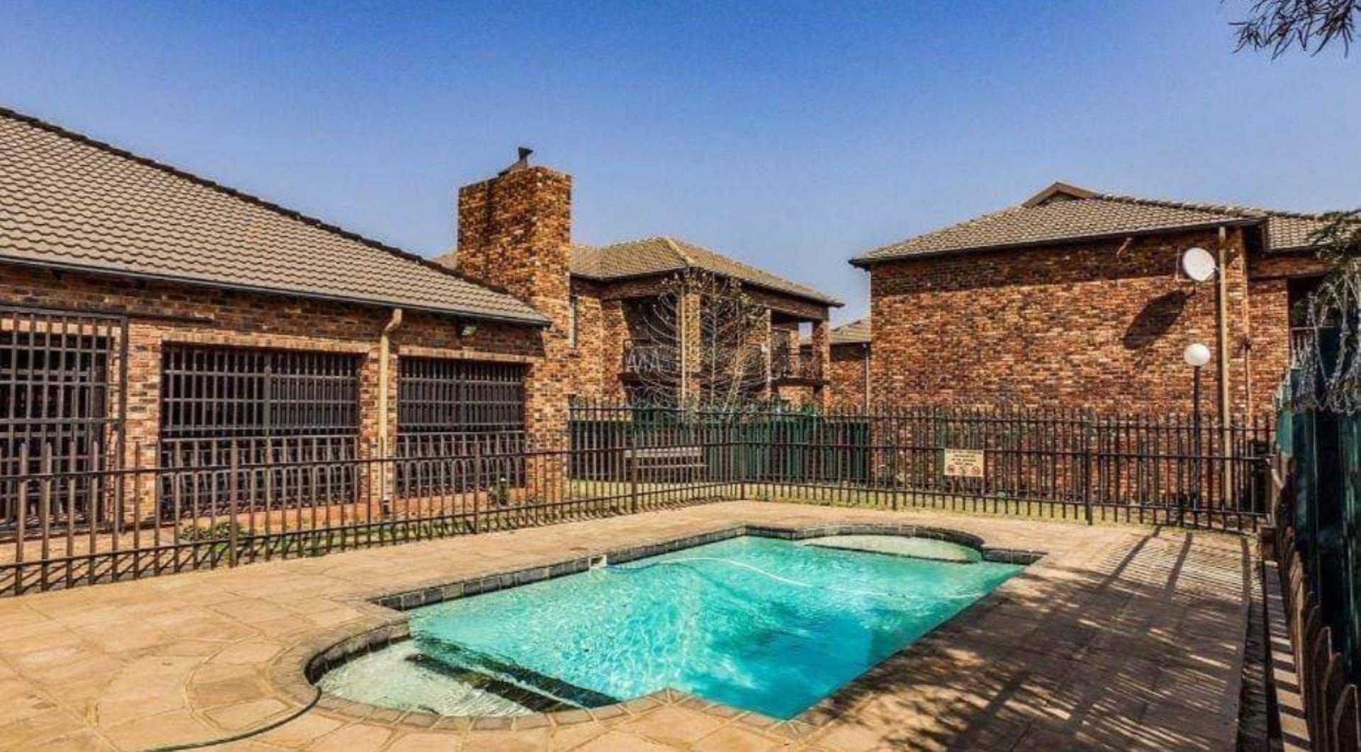3 Bedroom Apartment for Sale - Gauteng