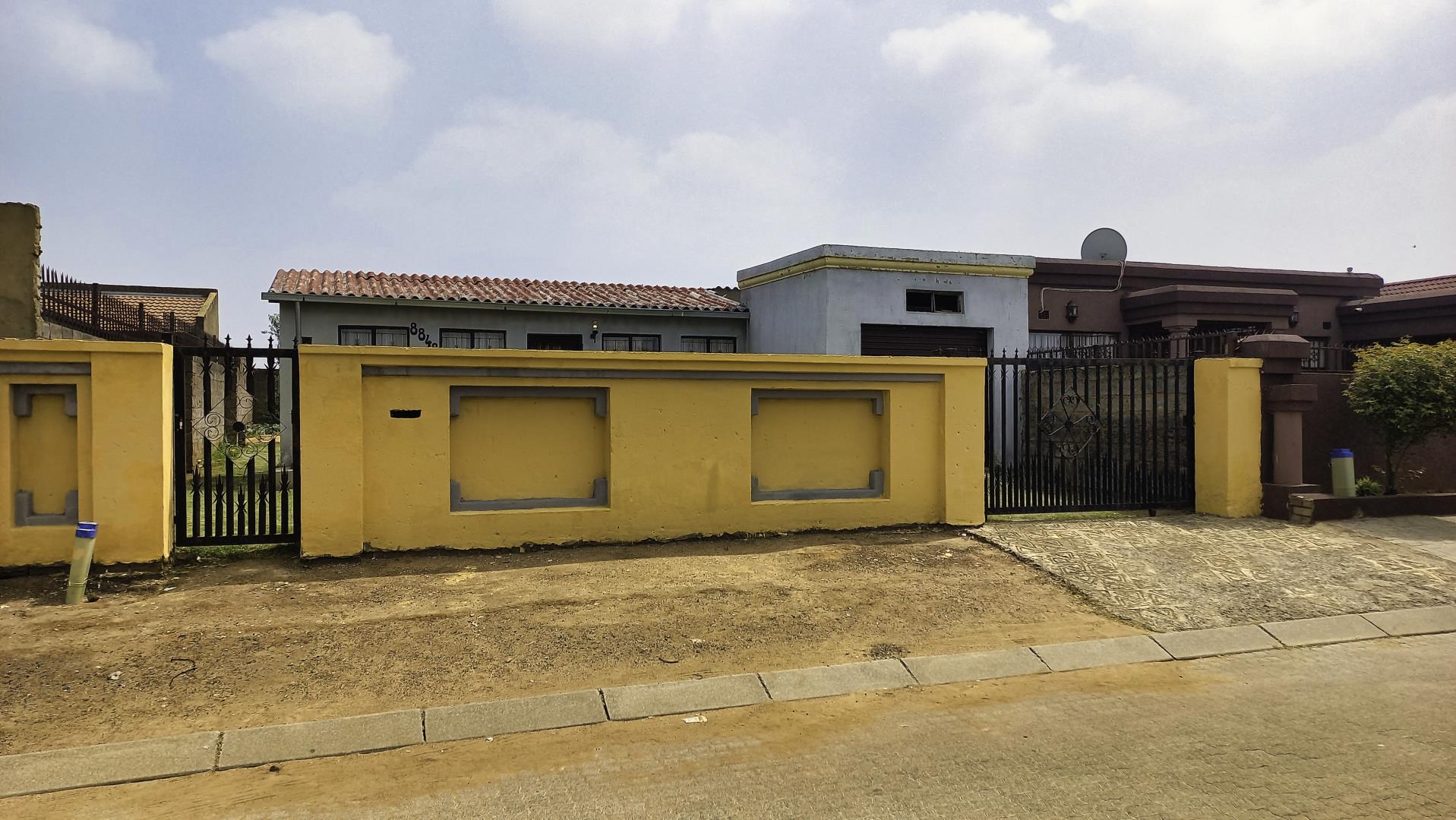 2 Bedroom House for Sale - Gauteng