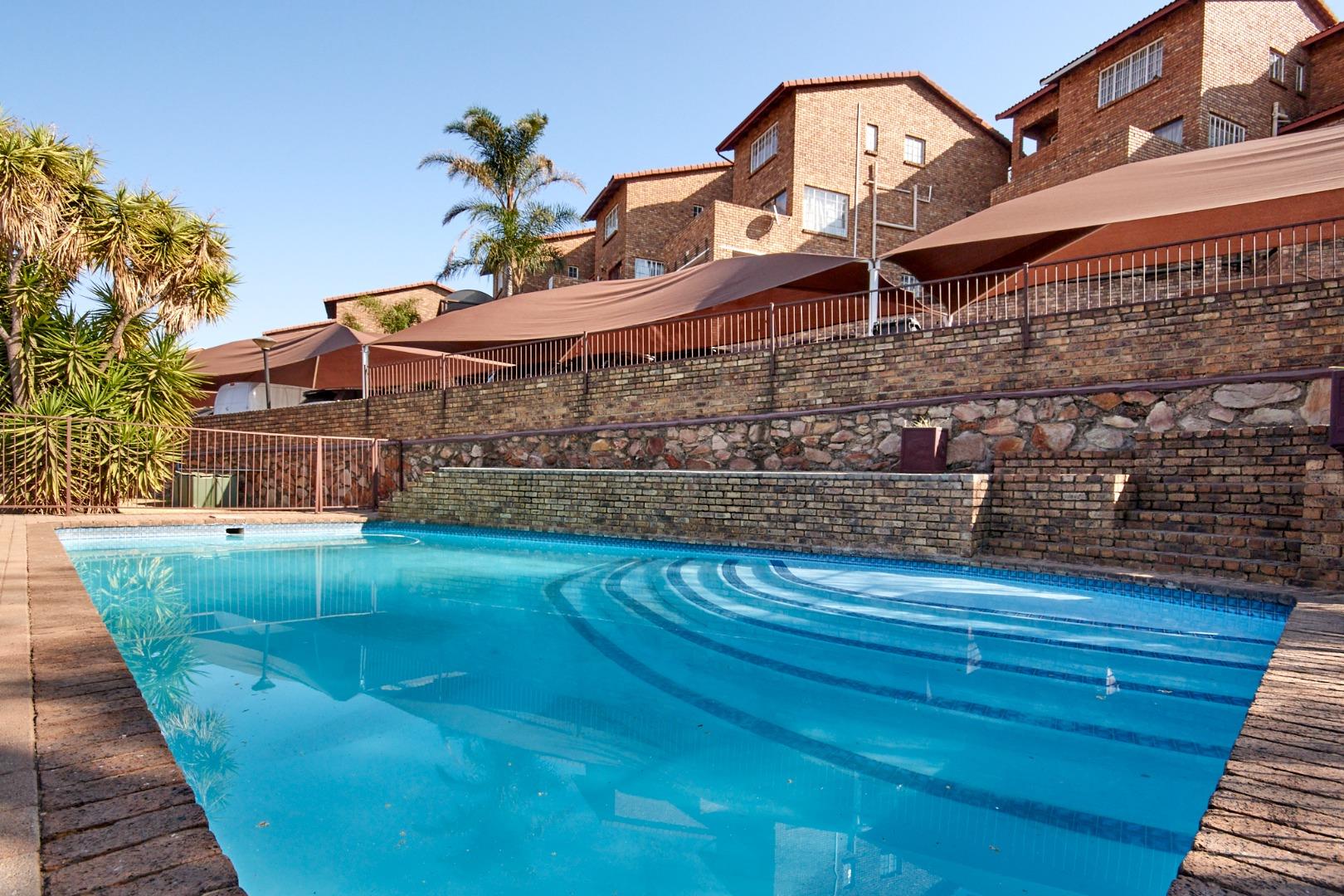 2 Bedroom Duplex for Sale - Gauteng