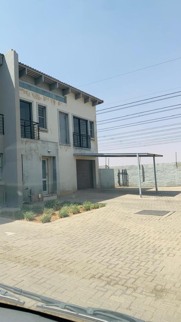3 Bedroom Townhouse for Sale - Gauteng