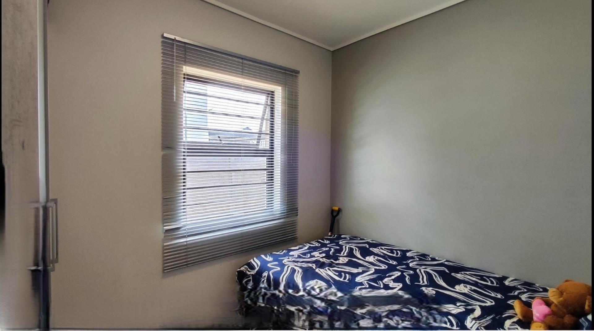 730741_Bedroom_1.jpg
