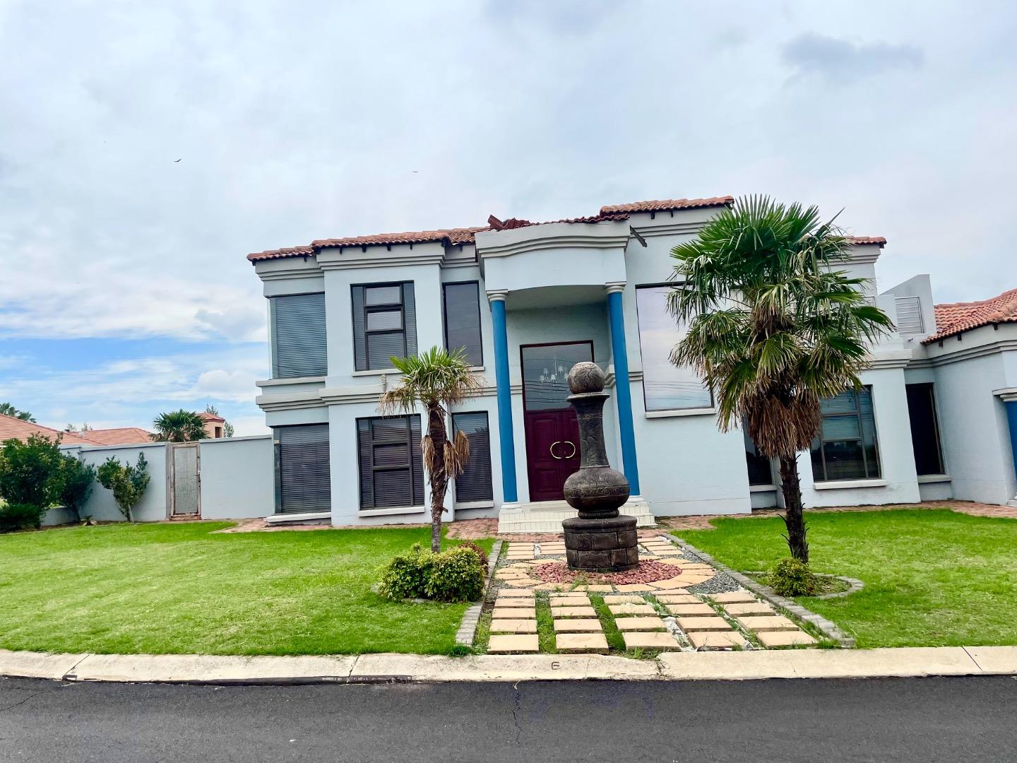 4 Bedroom Golf Estate for Sale - Gauteng