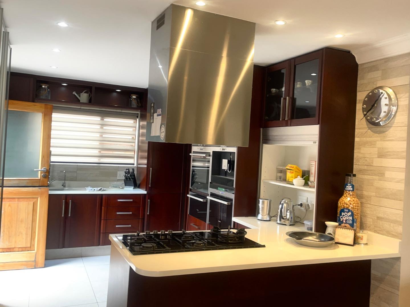 2 Bedroom Duplex for Sale - Gauteng