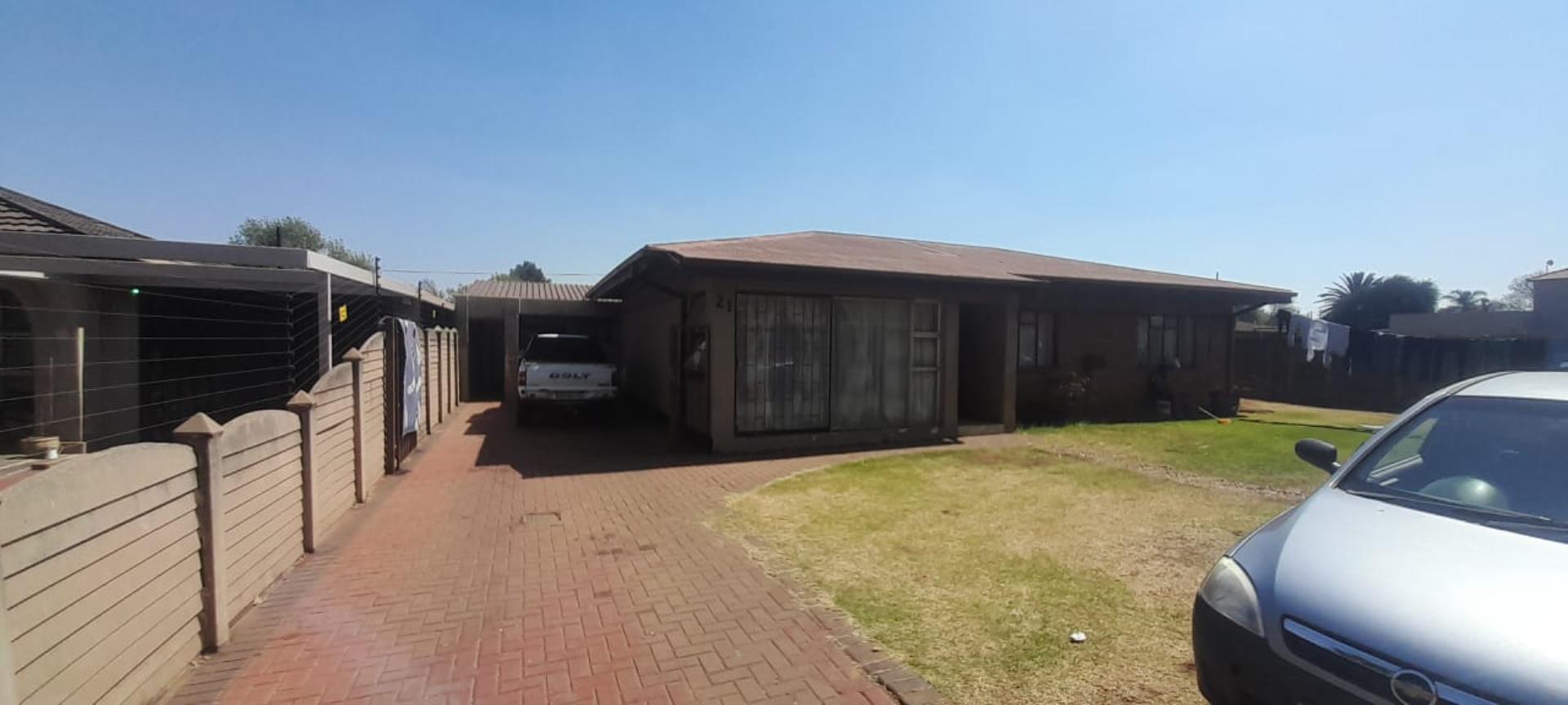 8 Bedroom House for Sale - Gauteng