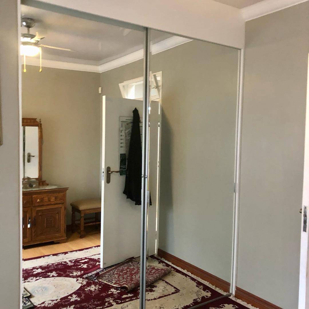 739922_Bedroom_2a.jpg