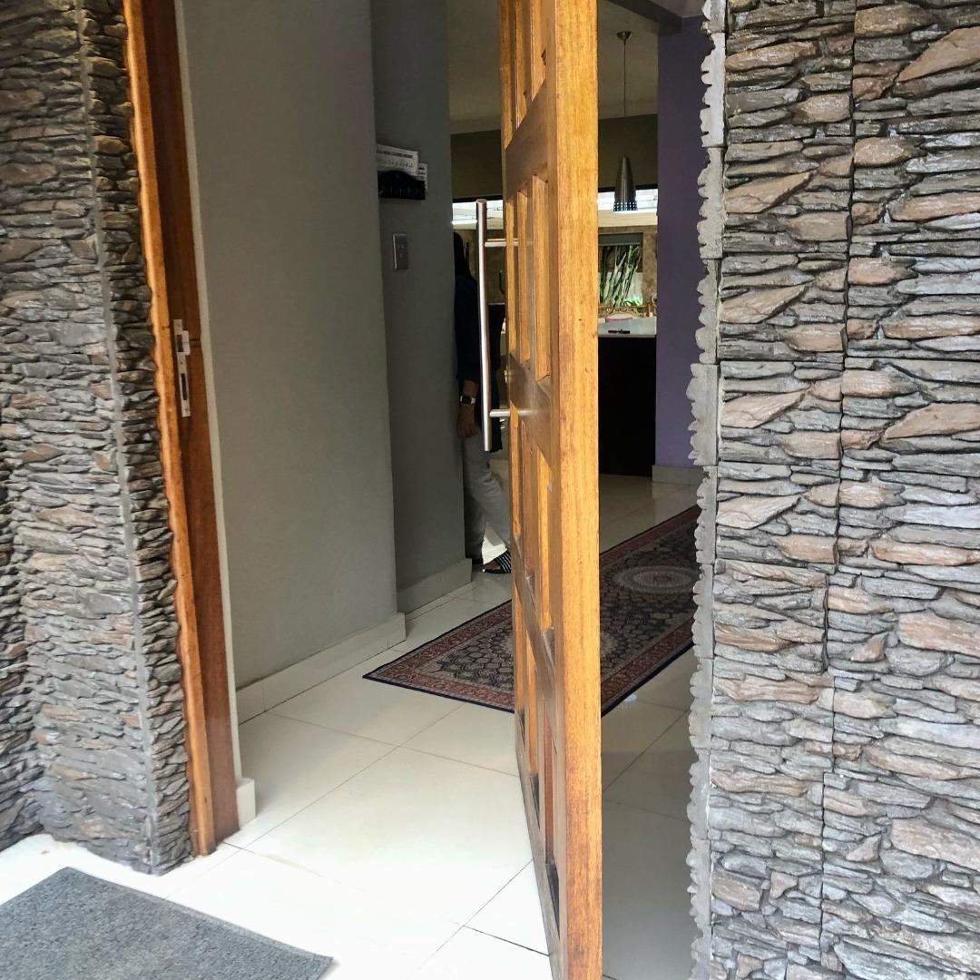 739922_Enterance.jpg
