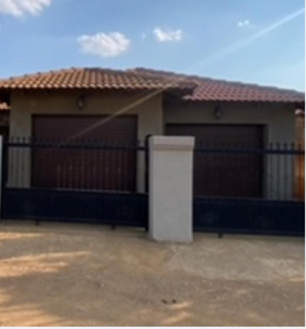 4 Bedroom House for Sale - Gauteng