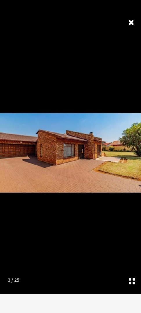 757444_Nomcebo_House_4_Sale_Spruitview_-1.jpg
