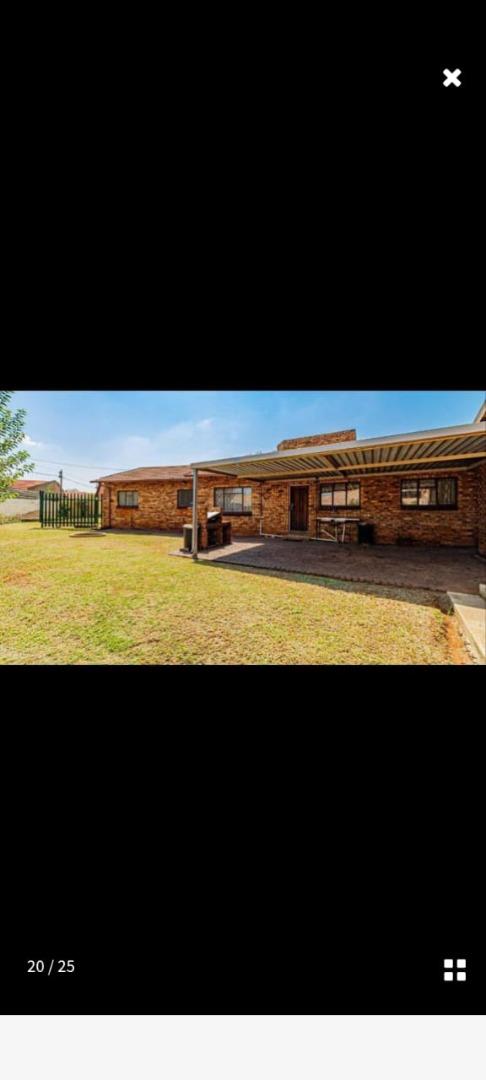 757444_Nomcebo_House_4_Sale_Spruitview_-6.jpg
